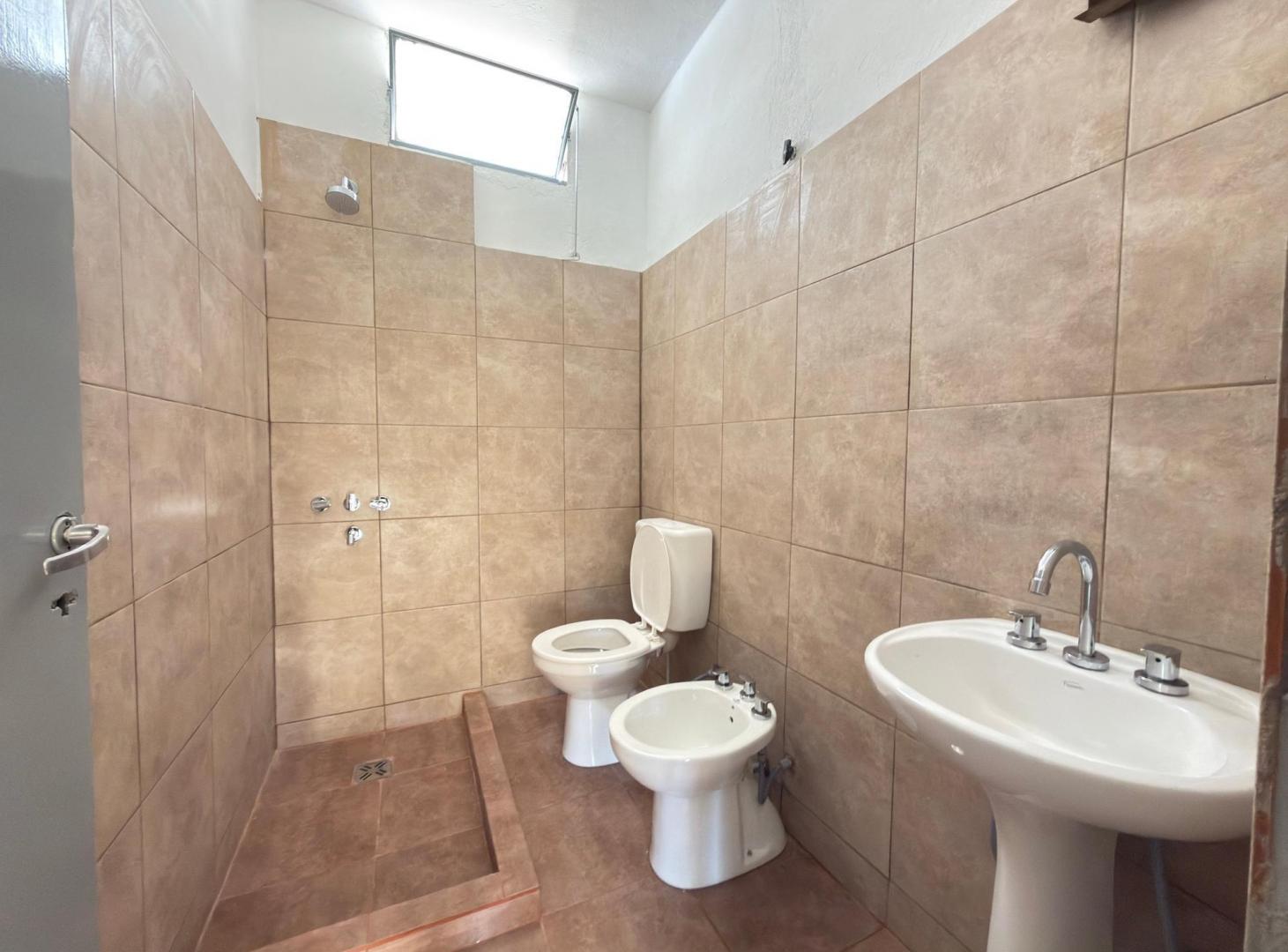 Foto de ALQUILER - CASA 2 DORMITORIOS - ALTOS DE VELEZ SARSFIELD, imagen 4