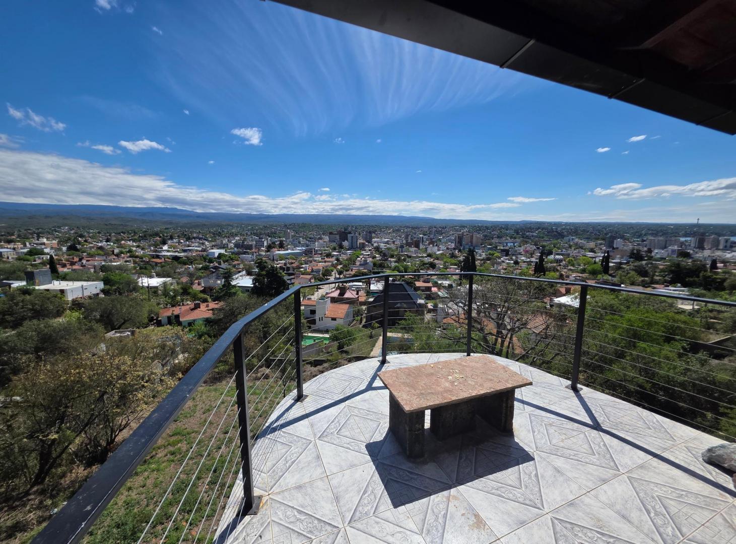 Foto de CASA DE CAMPO VILLA CARLOS PAZ | 2.066m² | VISTAS PANORÁMICAS ÚNICAS, imagen 1