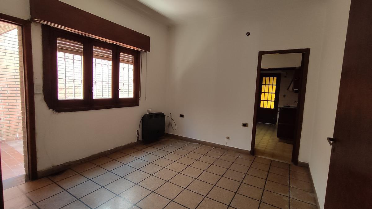 Foto de Venta casa 3 dorm. - 67 e/ 1 y 2 - La Plata, imagen 4