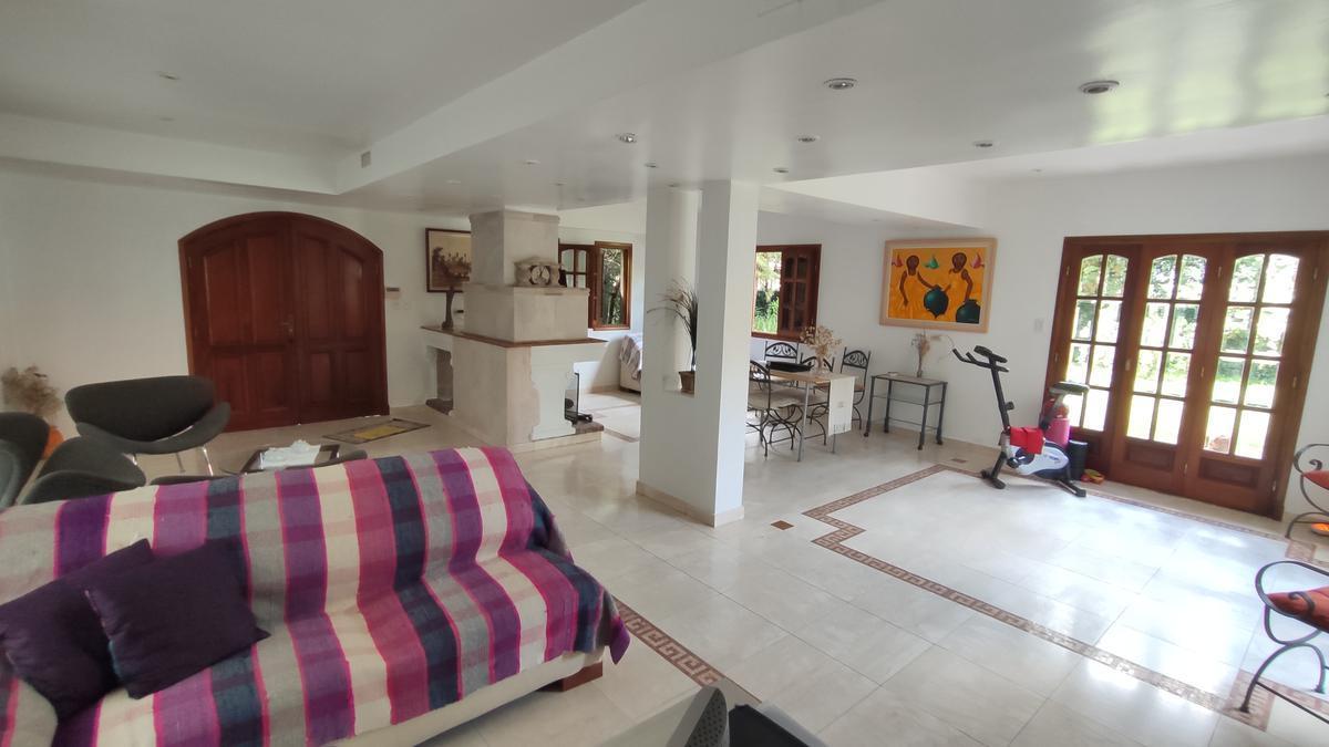 Venta excte. casa Gonnet e/caminos 5 dorm. - 490 esq. 16bis - La Plata