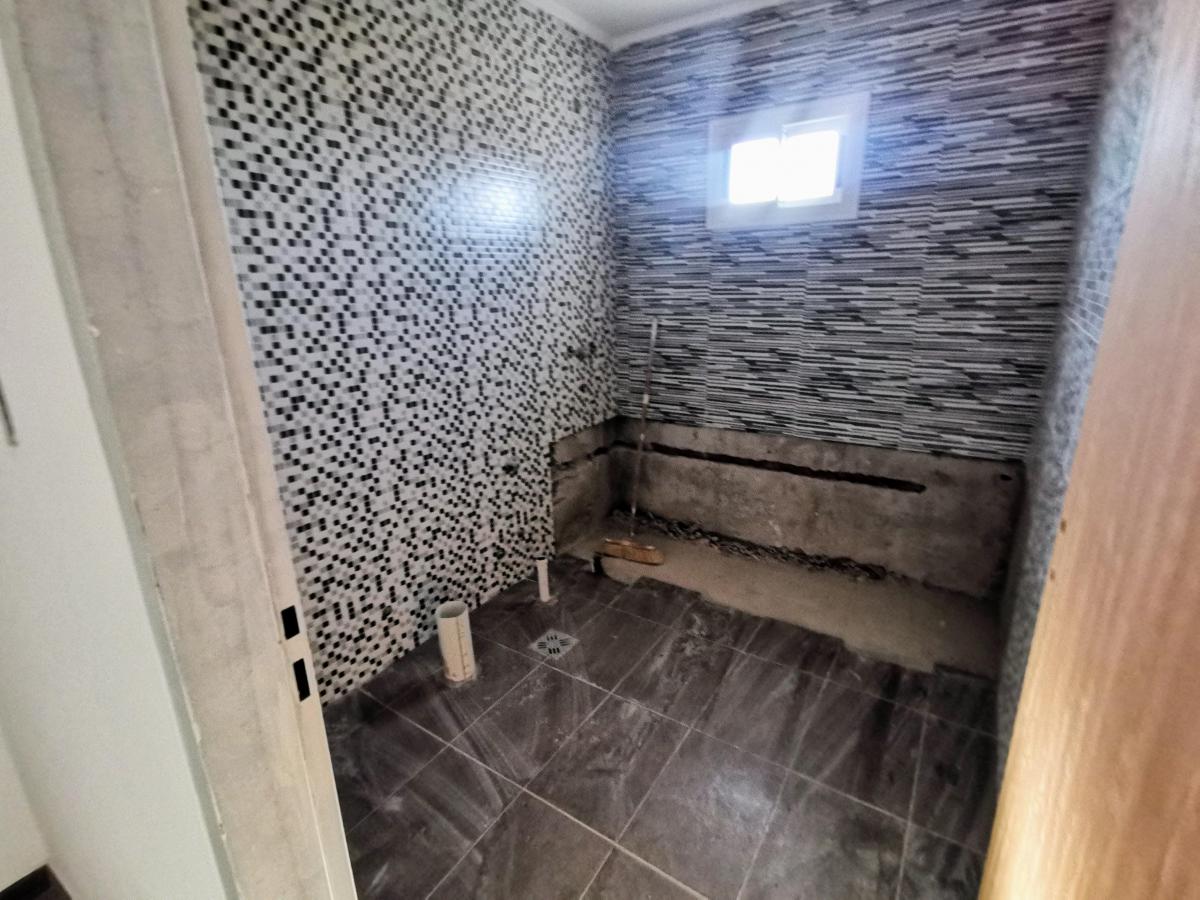 Duplex a estrenar Patio y cochera- 134 entre 70 y 71