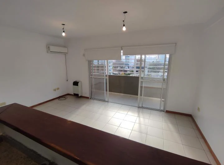 ALQUILER DEPARTAMENTO 1 DORMITORIO EN AV. 19 E/ 47 Y 48, LA PLATA.- 3