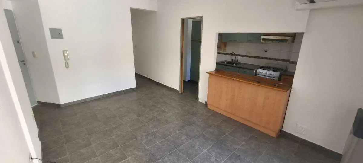 Alquiler departamento 1 dormitorio c/terraza - 9 e/ 55 y 56 - La Plata 2