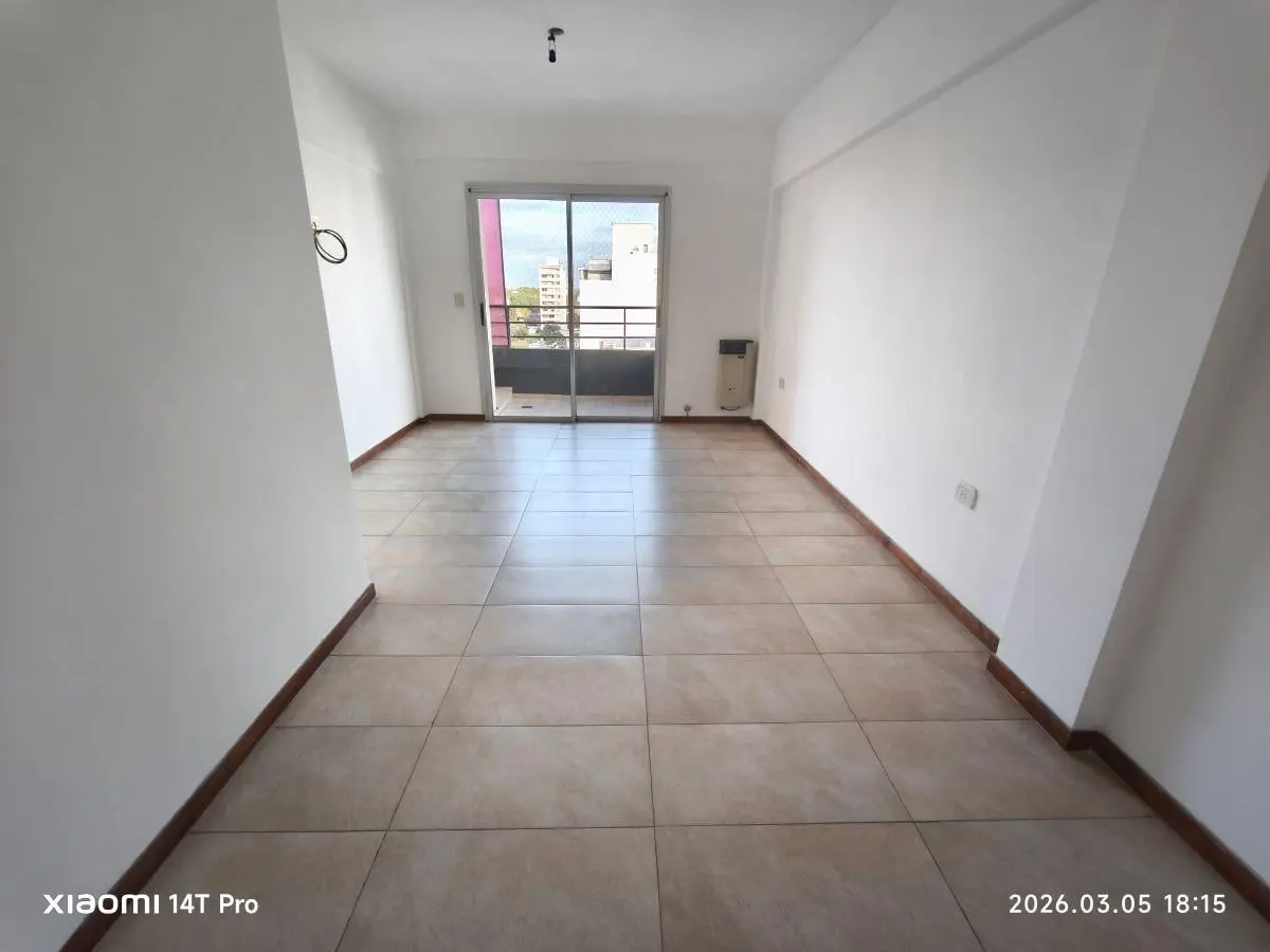 ALQUILER MONOAMBIENTE EN 63 E/ 1 Y 2, LA PLATA.- 2