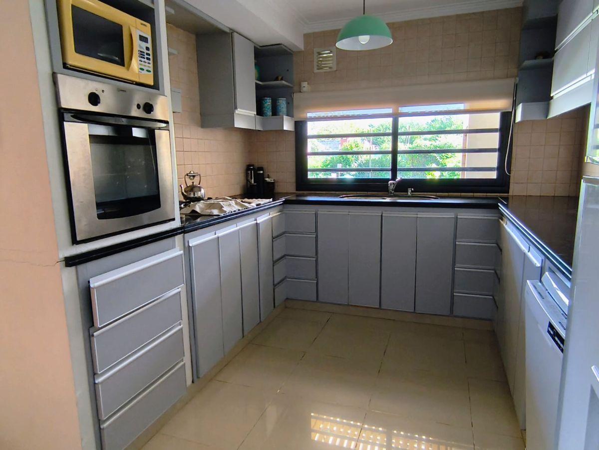 Foto de VENTA DE CASA EN 27 E/ 474 Y 475, CITY BELL.-, imagen 4
