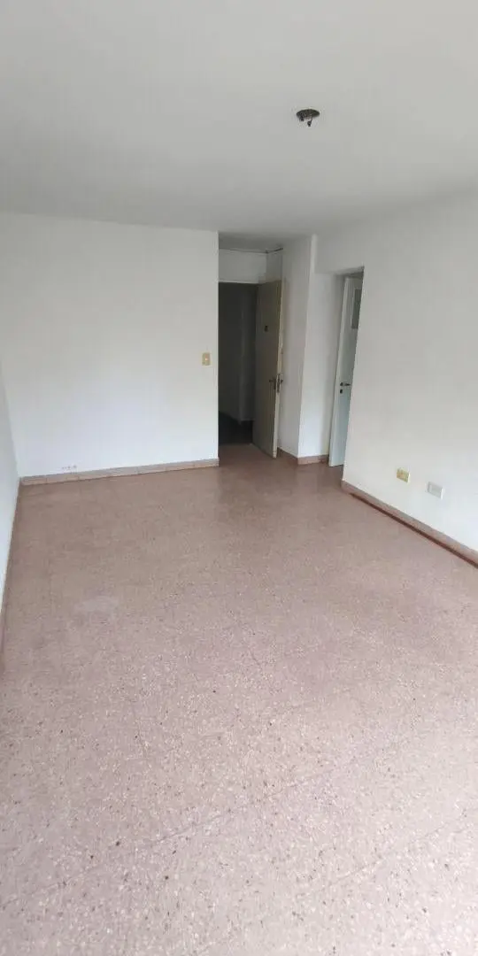 Alquiler depto 1 dorm céntrico frente - 9 e/46 y 47 - La Plata 3
