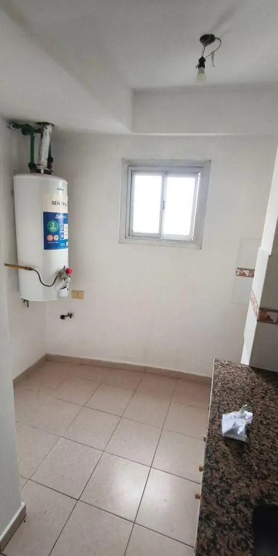 Alquiler depto 1 dorm frente - 60 e/2 y 3 - La Plata 5