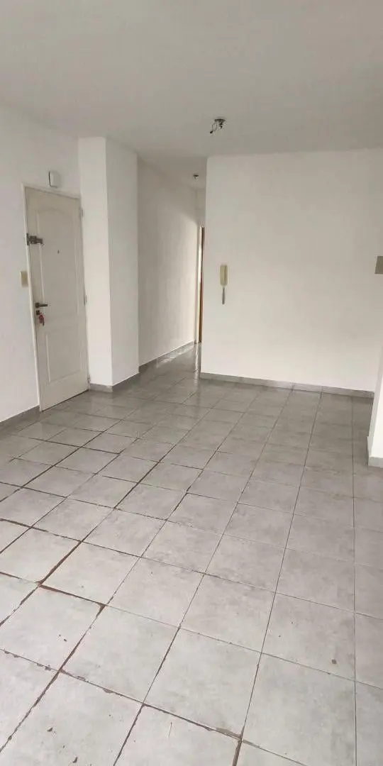 Alquiler depto 1 dorm frente - 60 e/2 y 3 - La Plata 2