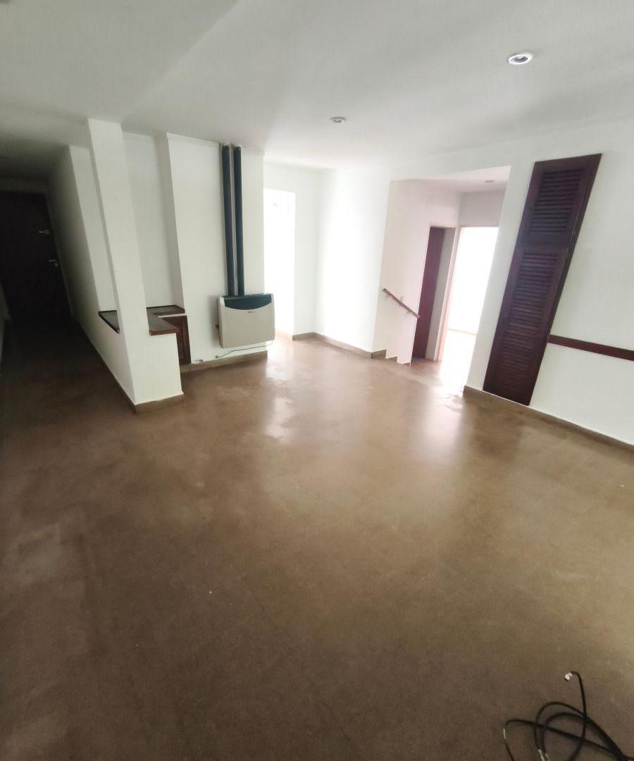 Foto de Alquiler depto 2 dorm frente - Av. 60 e/16 y 17 - La Plata, imagen 4