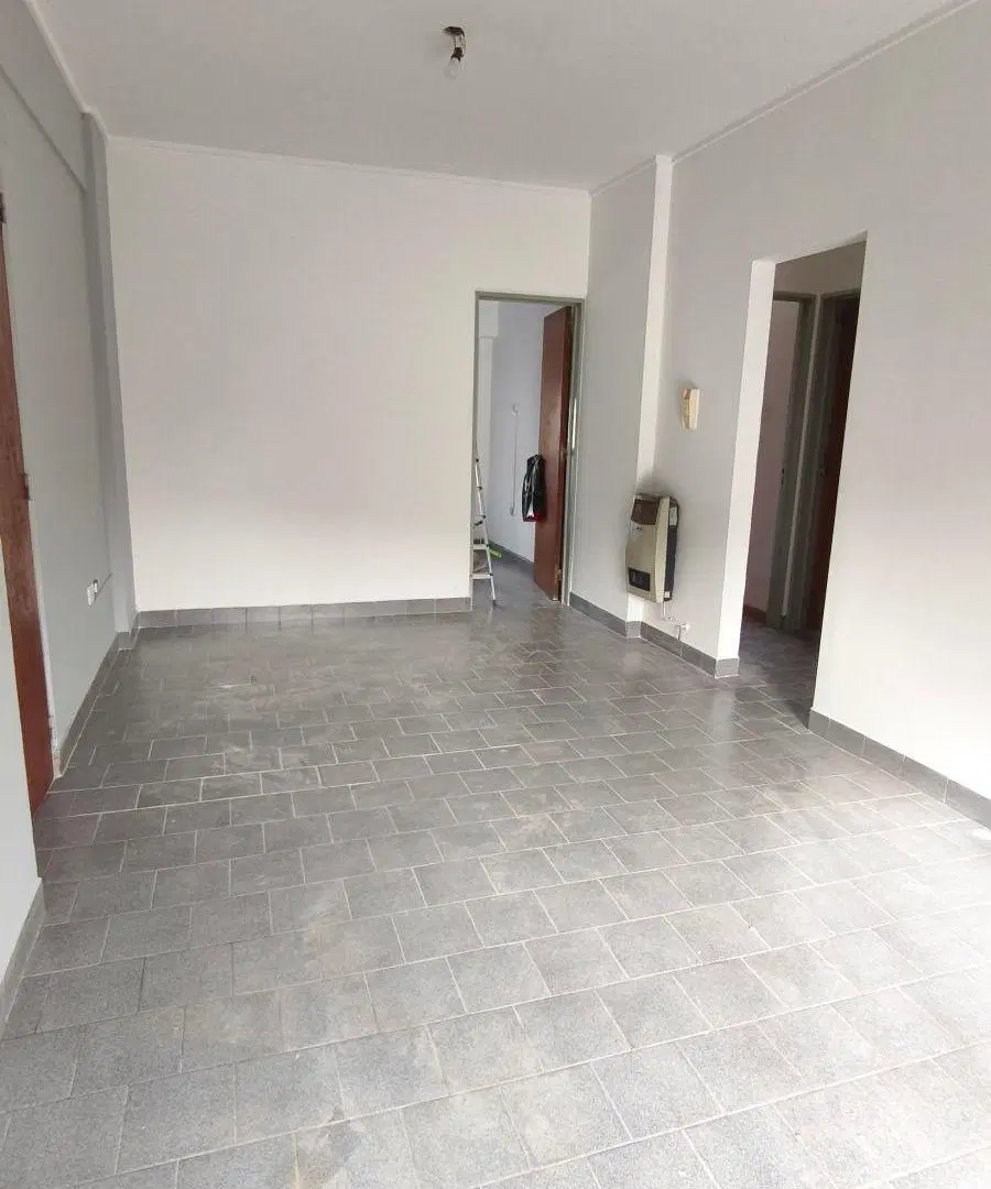 Alquiler depto 2 dorm. fte cochera opc. - 54 e/9 y 10 - La Plata 1