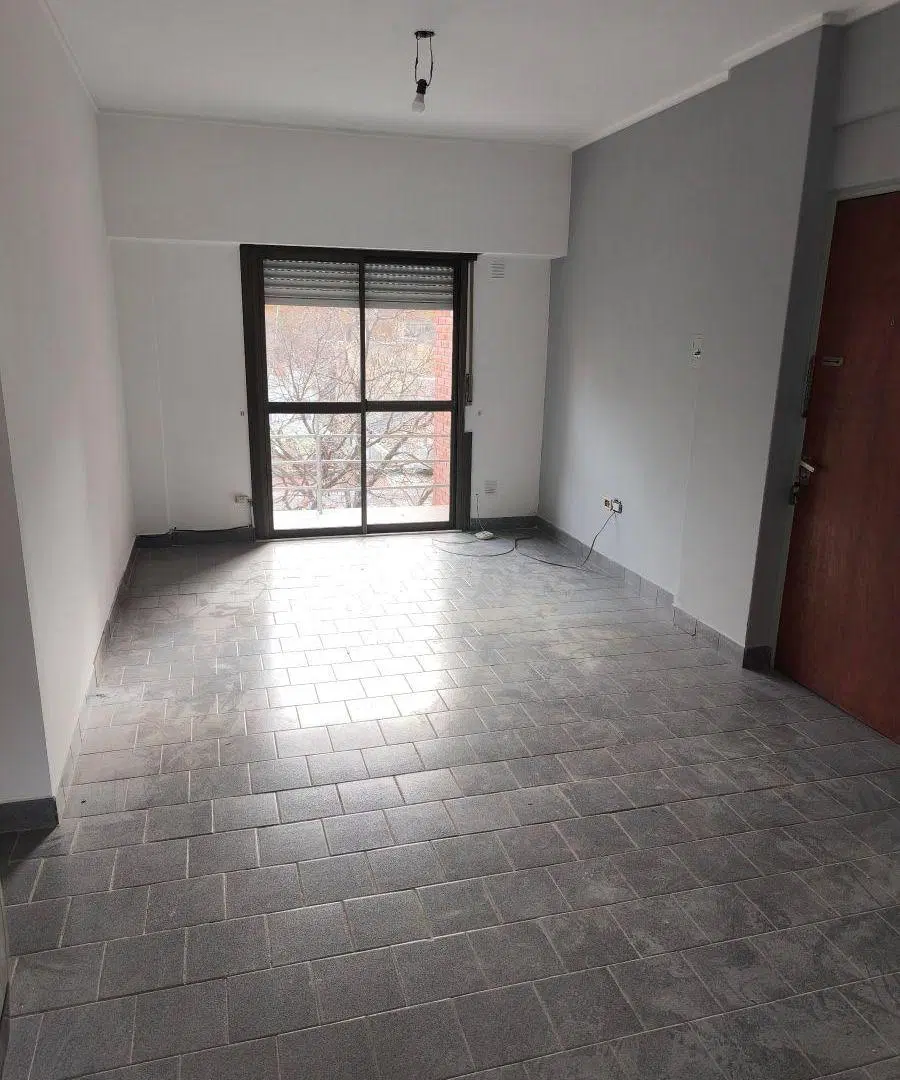Alquiler depto 2 dorm. fte cochera opc. - 54 e/9 y 10 - La Plata 2