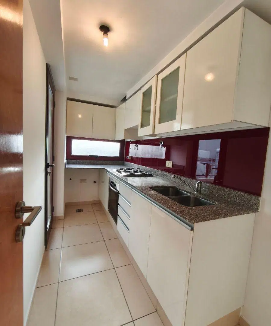 Alquiler depto moderno 2 dorm. c/cochera - 64 e/12 y 13 - La Plata 4