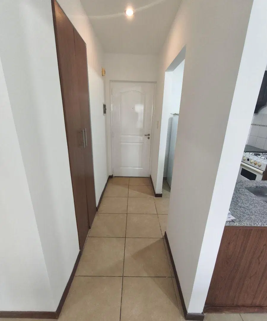 VENTA DEPARTAMENTO 2 DORMITORIOS EN CALLE 8 E/ 57 Y 58, LA PLATA.- 2