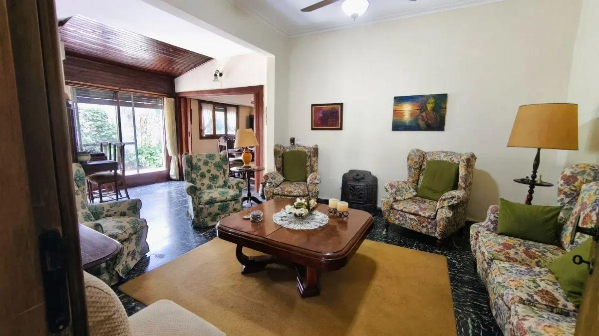 Excelente casa en venta 3 dormi y pileta 4