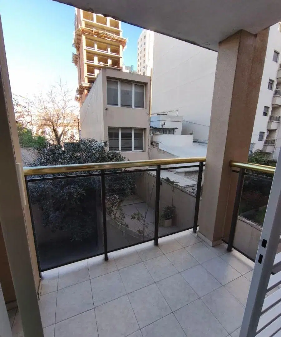Alquiler depto 1 dorm impecable - 14 e/44 y 45 - La Plata 5