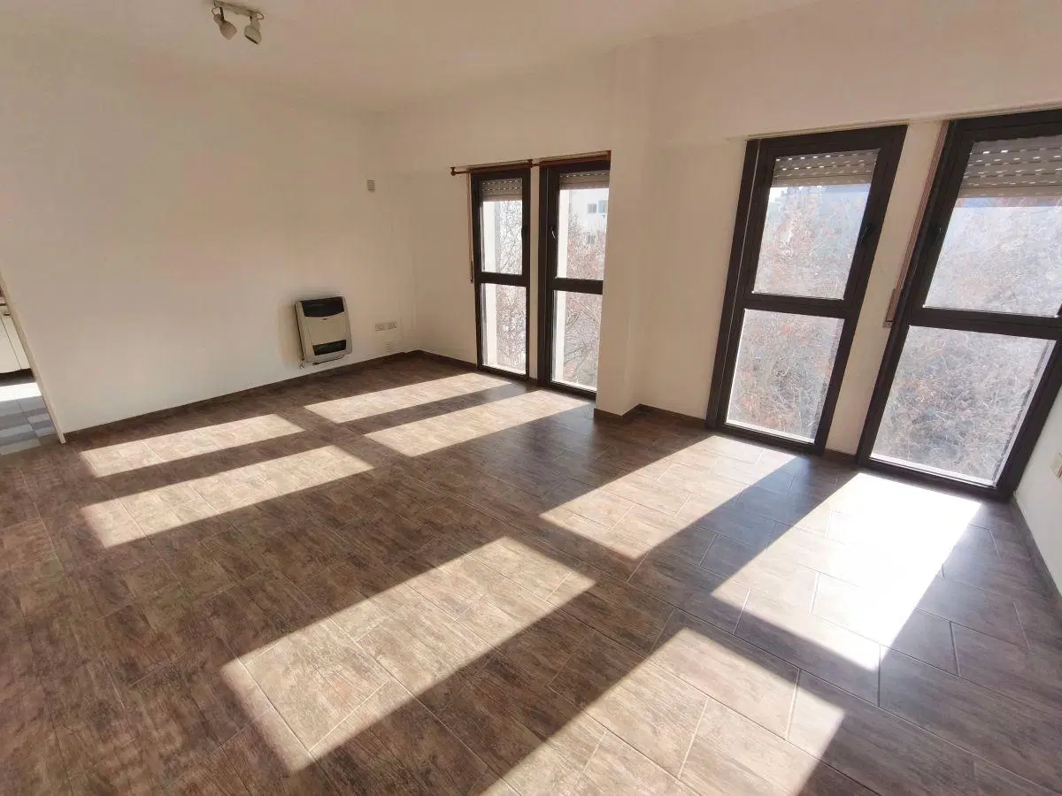 ALQUILER DEPARTAMENTO 1 DORMITORIO EN 57 E/ 10 Y 11, LA PLATA.- 2