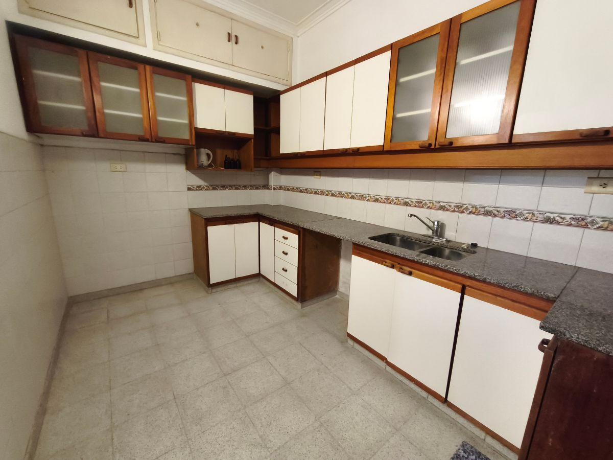 Foto de ALQUILER IMPORTANTE CASA EN CALLE 36 E/ 7 Y 8, LA PLATA.-, imagen 5