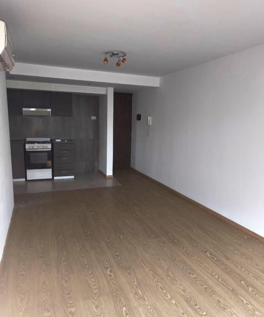 Foto de Alquiler departamento 1 dorm - 42 e/10 y 11 - La Plata, imagen 2