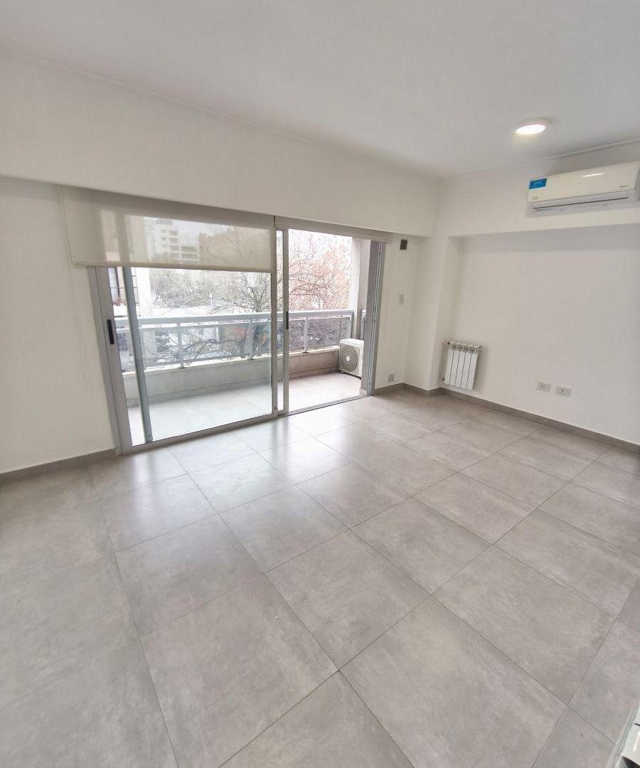 Foto de Alquiler departamento 1 dorm c/cochera - 18 e/49 y 50 - La Plata, imagen 2