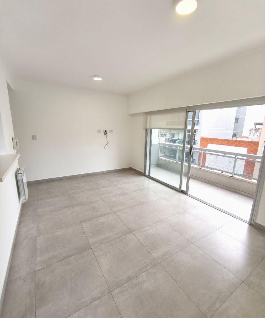 Foto de Alquiler departamento 1 dorm c/cochera - 18 e/49 y 50 - La Plata, imagen 4
