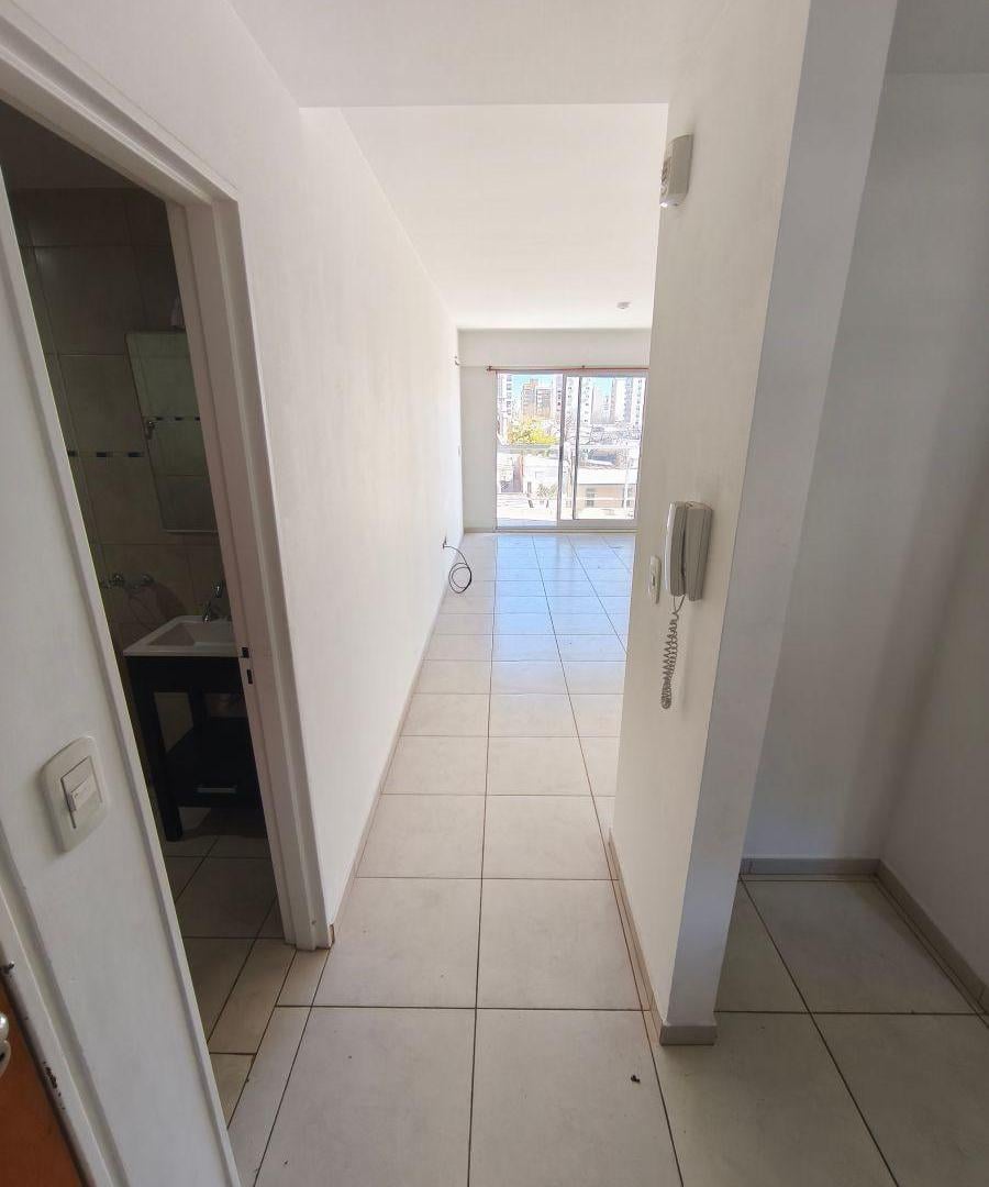 Foto de Alquiler depto monoambiente céntrico - 10 e/ 45 y 46 - La Plata, imagen 4