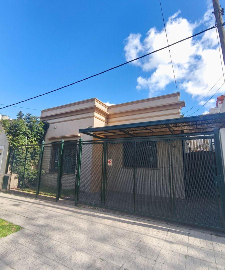 Foto de Venta casa 3 dorm. impecable estado - 27 e/61 y 62 - La Plata, imagen 1