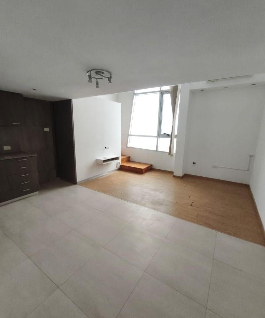Foto de Alquiler depto moderno tipo loft c/1 dorm. - 42 e/10 y 11 - La Plata, imagen 1