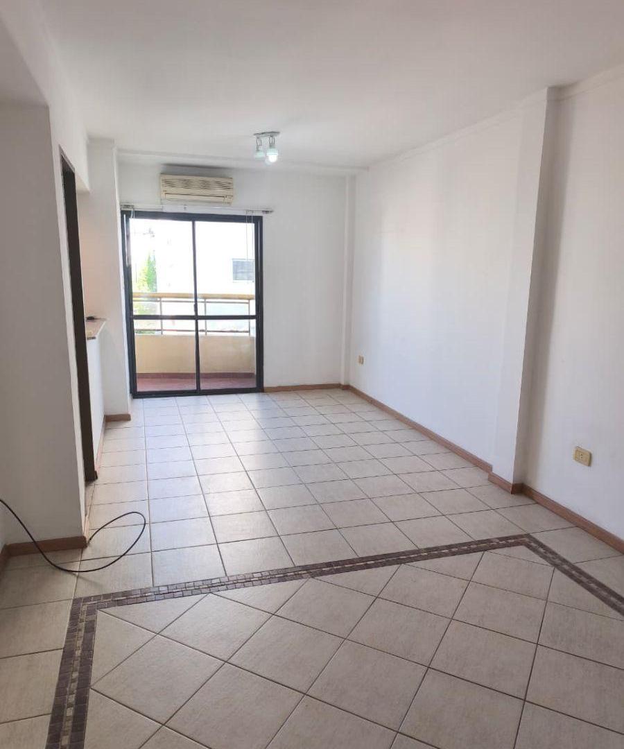 Foto de ALQUILER DEPARTAMENTO 2 DORMITORIOS C/ COCHERA EN 55 E/ 8 Y 9, LA, imagen 4