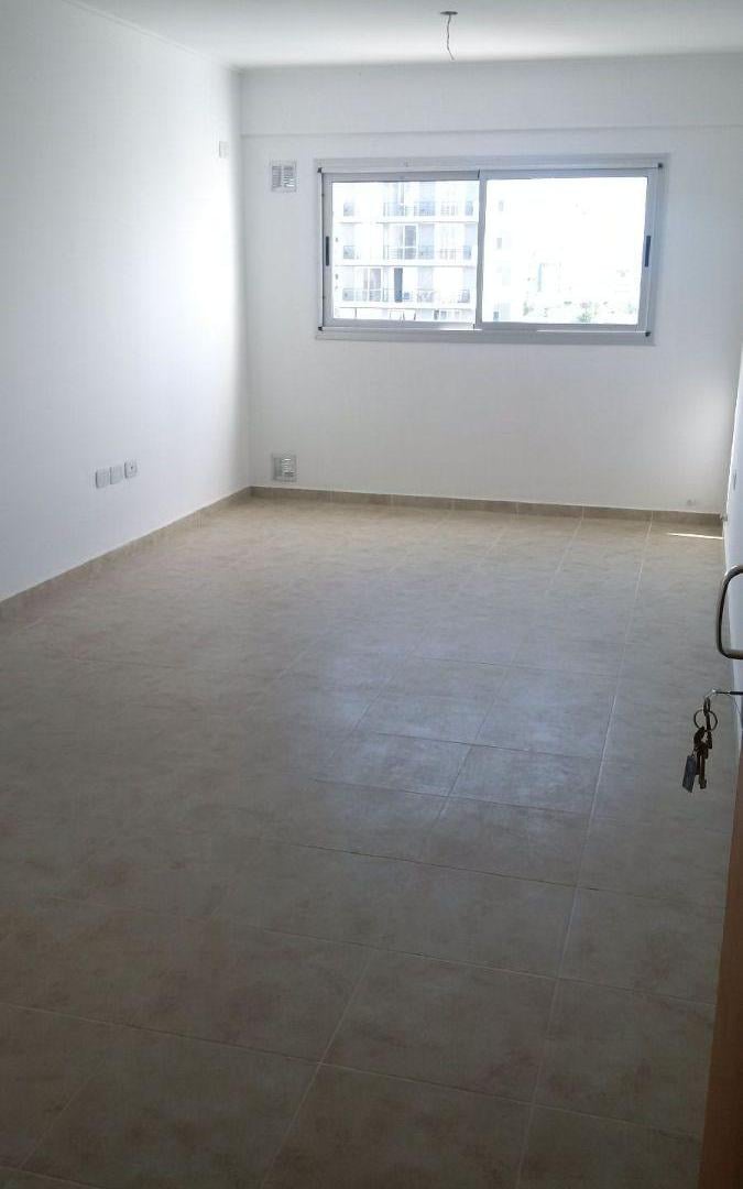 Foto de Venta depto 1 dorm. c-fte - 5 e/ 45 y 46 Piso 3- La Plata, imagen 2