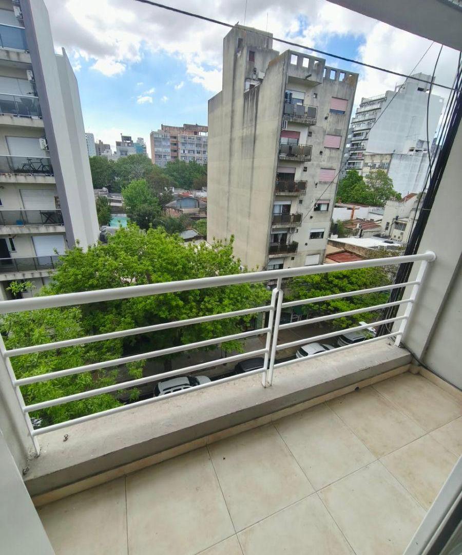 Foto de Alquiler depto 1 dorm frente - 58 e/10 y 11 Piso 5to - La Plata, imagen 4