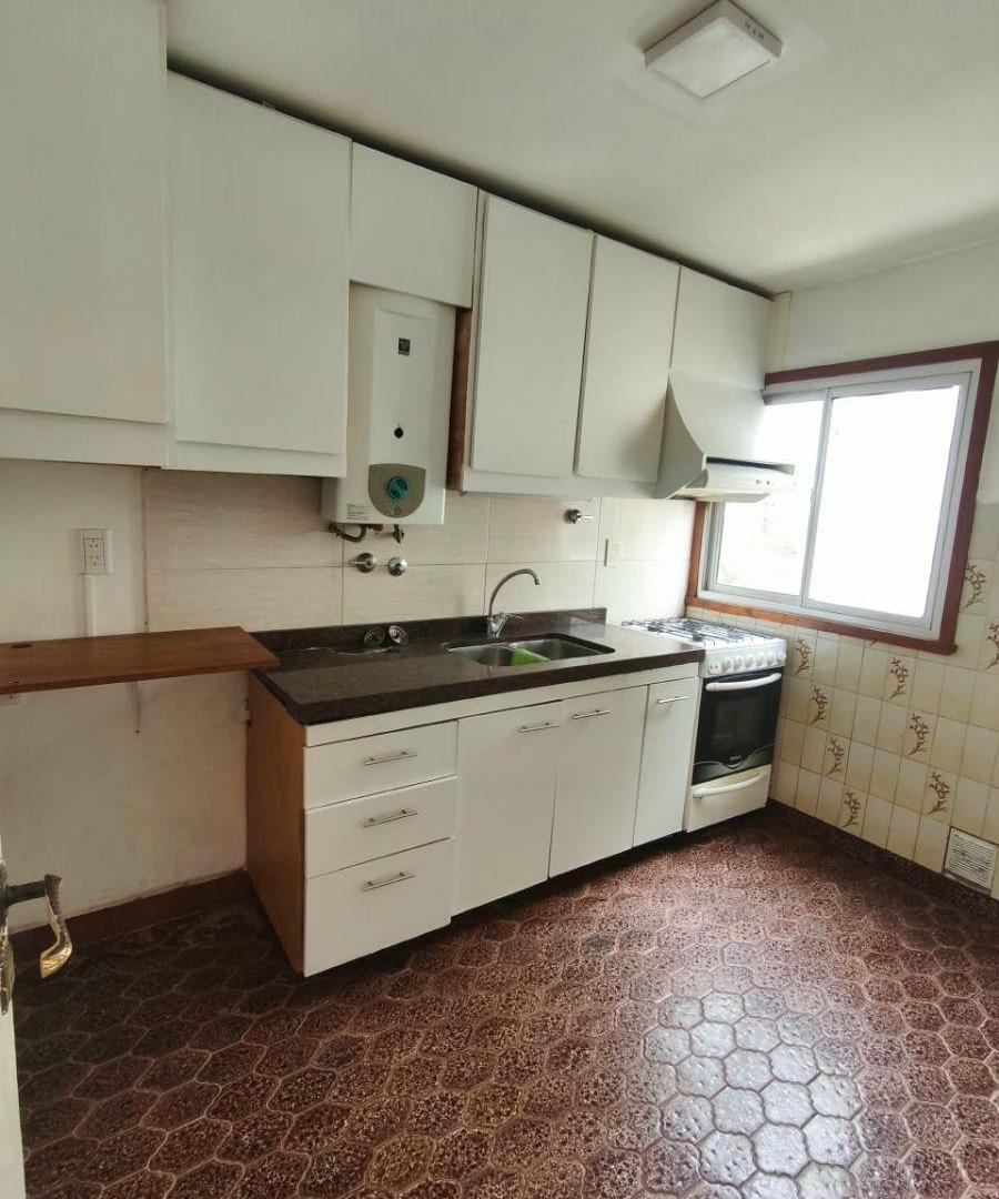 Foto de Alquiler depto 3 dorm cochera opt. - 55 e/8 y 9 - La Plata, imagen 4
