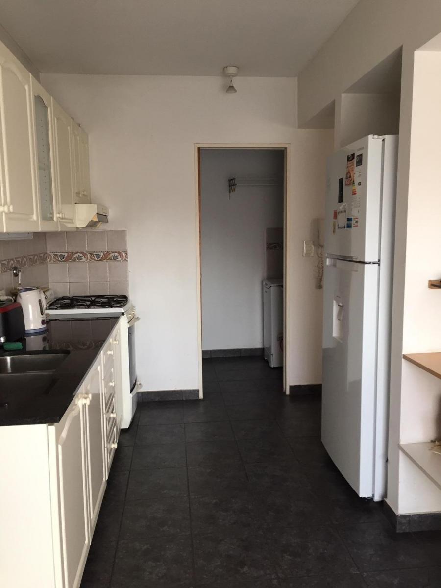 Piso en Venta de 4 Dorms. 2