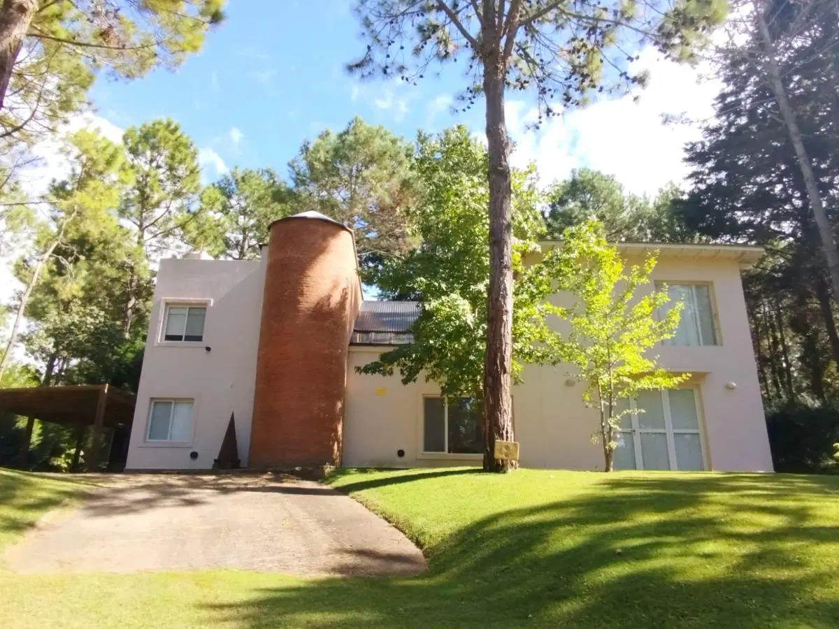 Excelente casa . VENTA 3