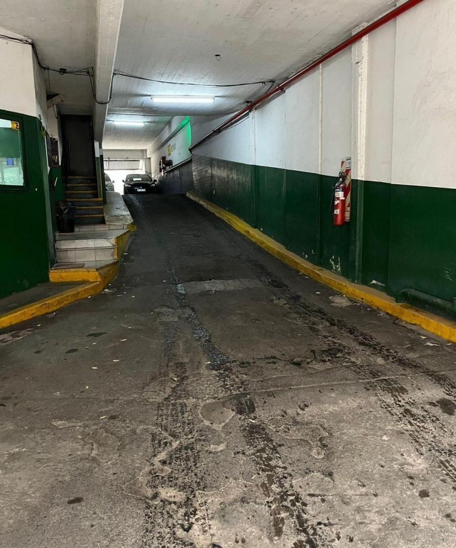 Foto de Cochera en garage . VENTA--- NO SE ALQUILA, imagen 2