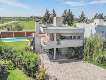 Casa 5 Ambientes. | Los Troncos - Berazategui 4