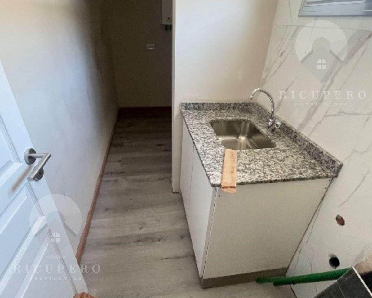 Dpto en Duplex 5 Ambientes en Venta 4