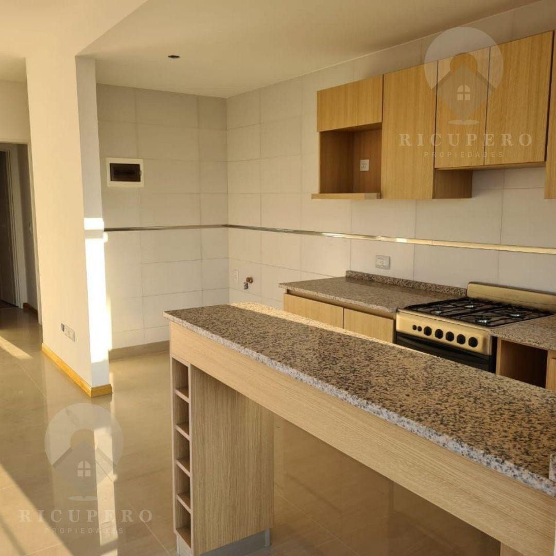Departamento 2 Ambientes. | Av Hipolito Yrigoyen Al 900 4