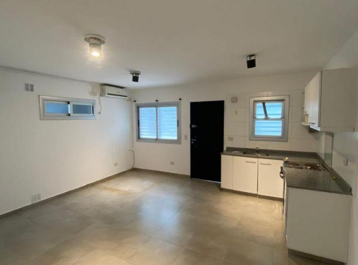 Departamento 2 ambientes. | Pringles al 600 5