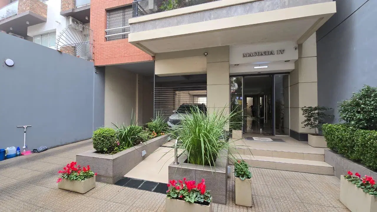 Alquiler departamento dos ambientes con cochera 3