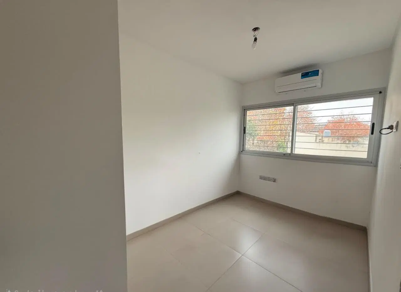 Alquiler departamento tres ambientes con cochera 3