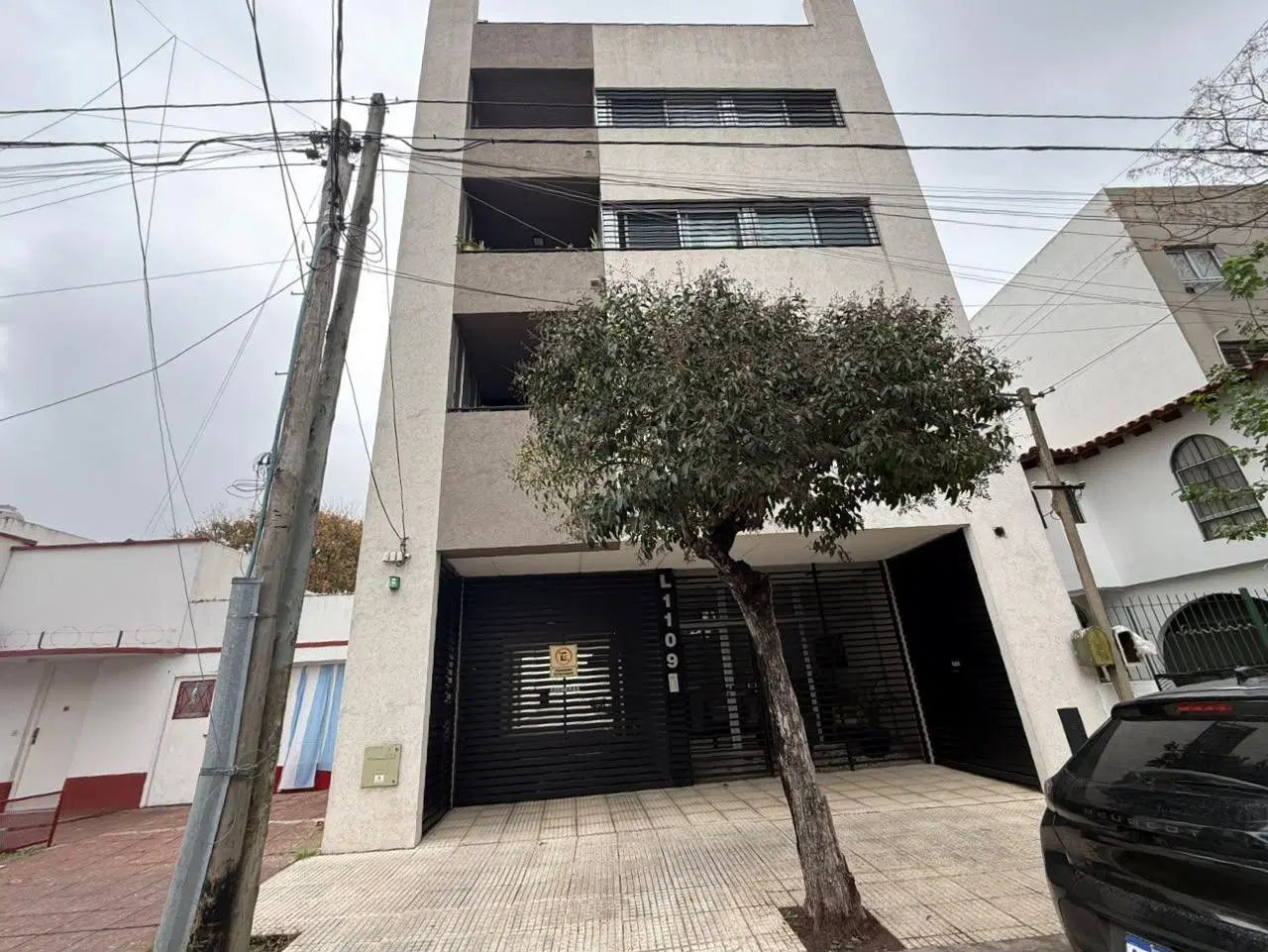 Alquiler departamento tres ambientes con cochera 5