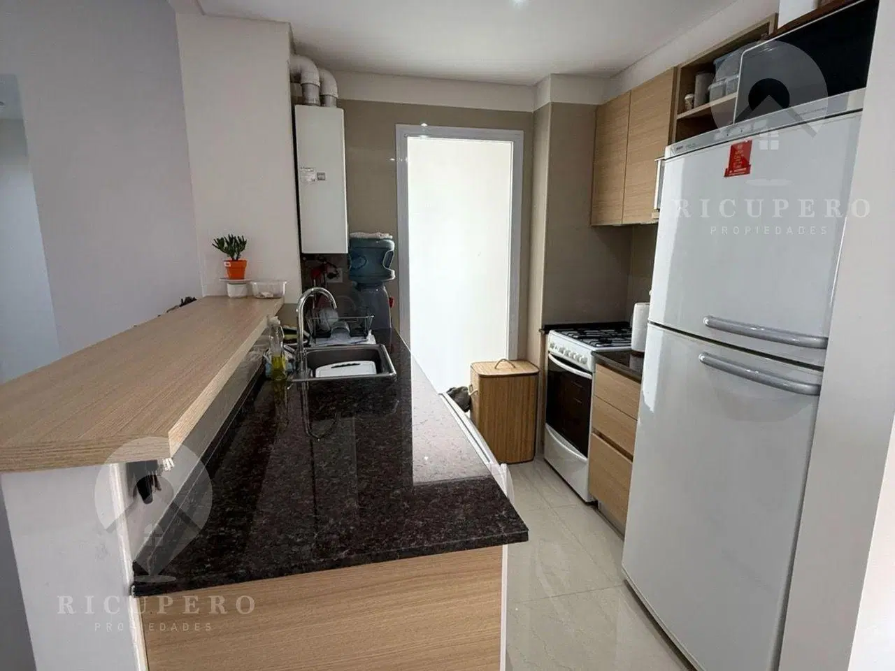 Departamento 2 ambientes. | Aut. Buenos Aires - Mar del Plata al Km 00 5