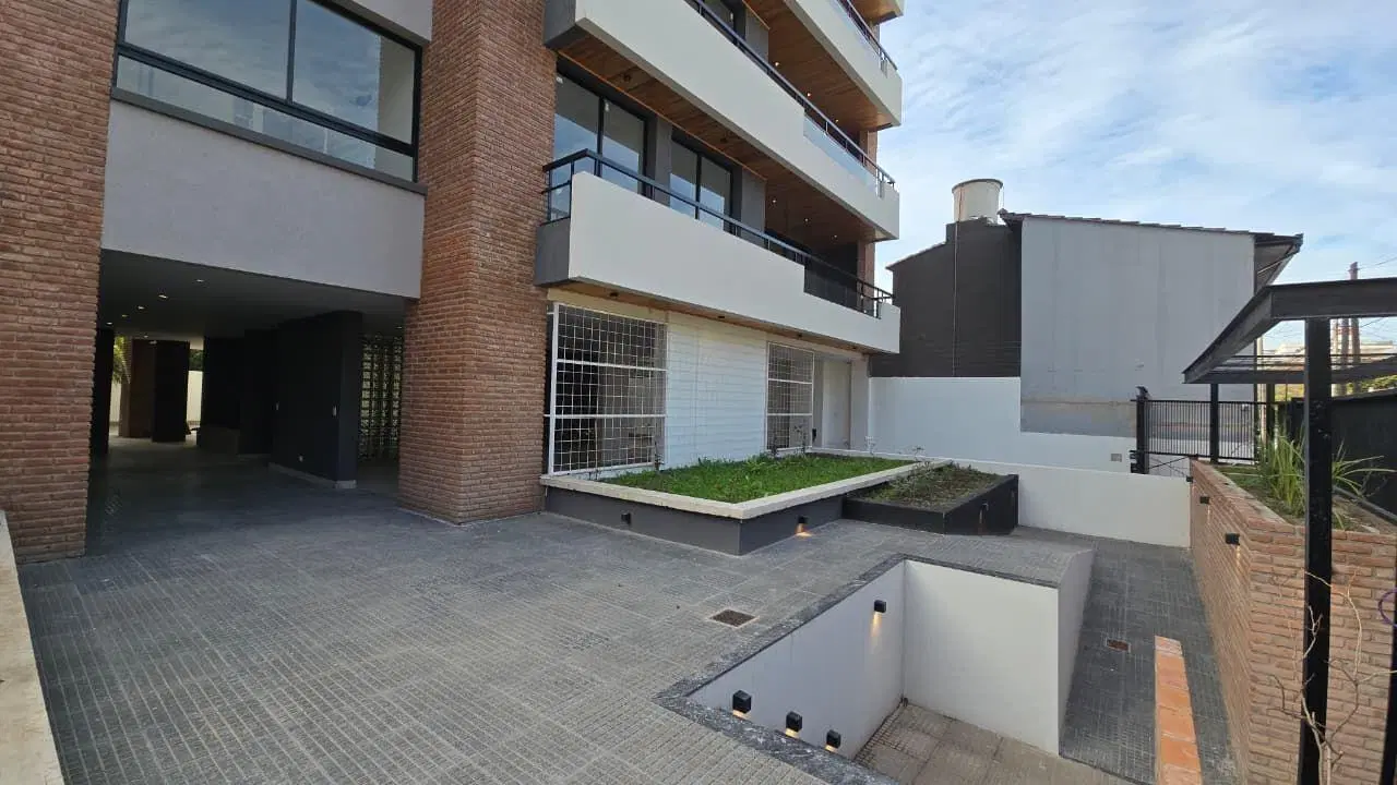 Alquiler departamento tres ambientes con cochera 2
