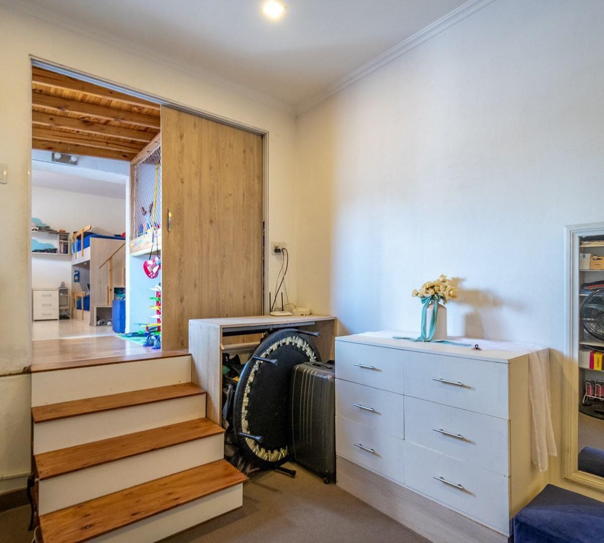 Venta - Casa Lote Propio - Villa Devoto - Multifamiliar - Cochera - Terraza 1