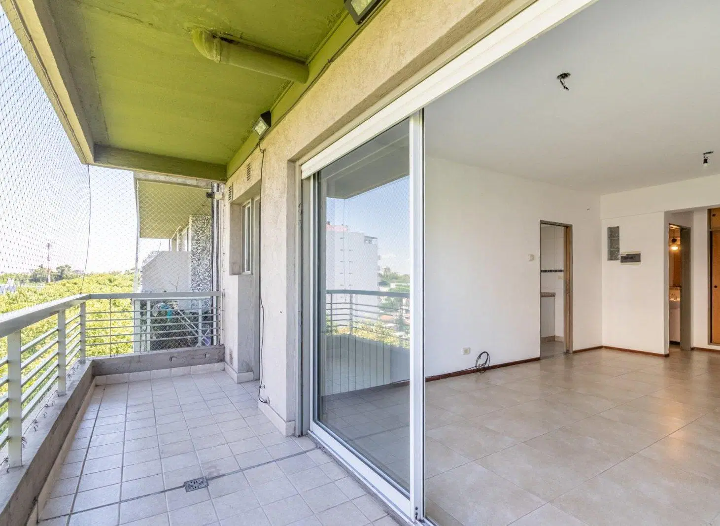VENTA - DEPARTAMENTO 3 AMBIENTES - BALCÓN CORRIDO - COCHERA - VILLA ORTUZAR 4