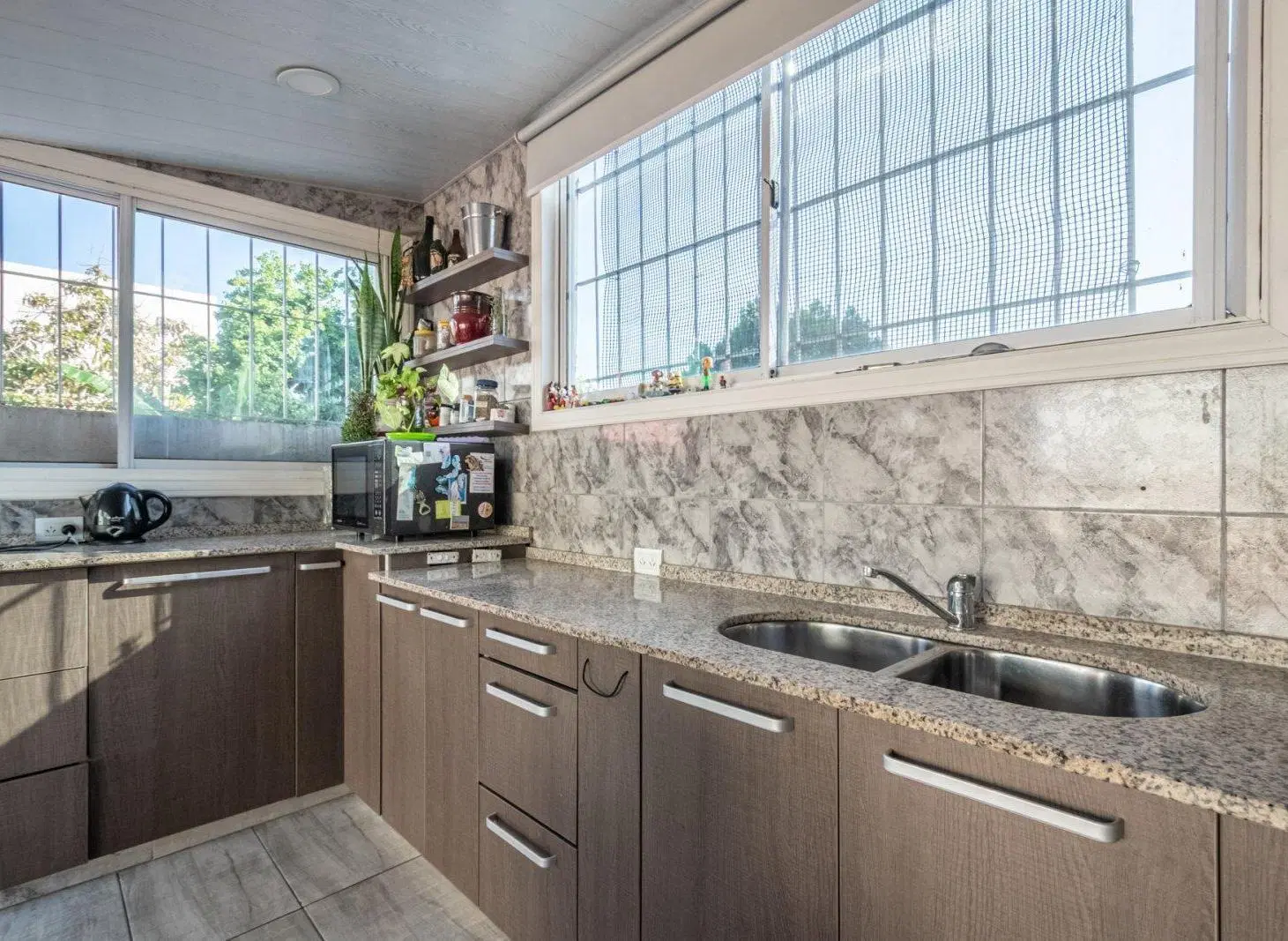 VENTA - PH  3 AMBIENTES y 1/2 - REFACCIONADO - TERRZA - PARRILLA - SIN EXPENSAS - SAAVEDRA 4