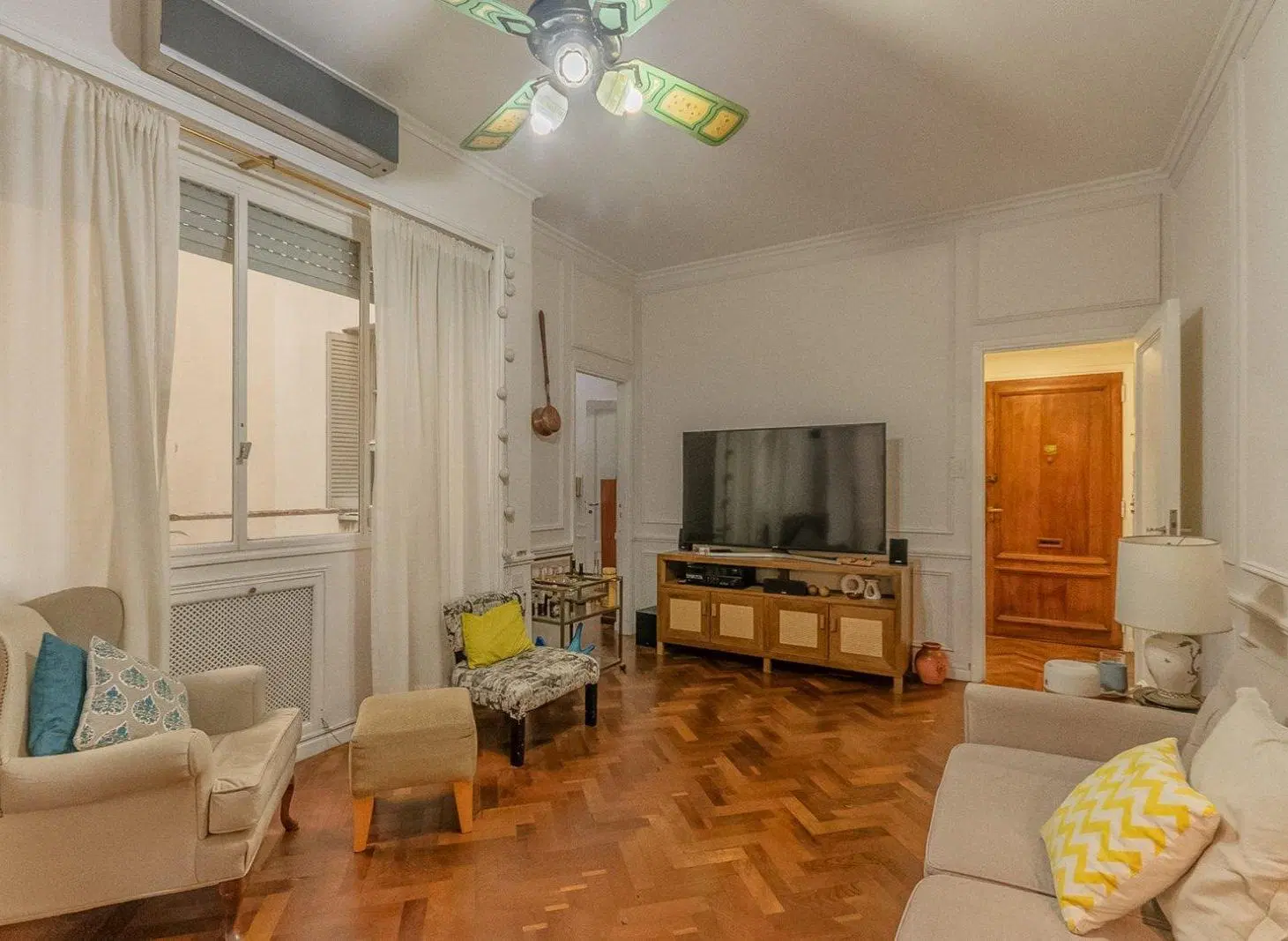 Venta Depto 3 Amb y dependencia, Recoleta, Gran Oportunidad, Vista, Luz y Balcón. 5