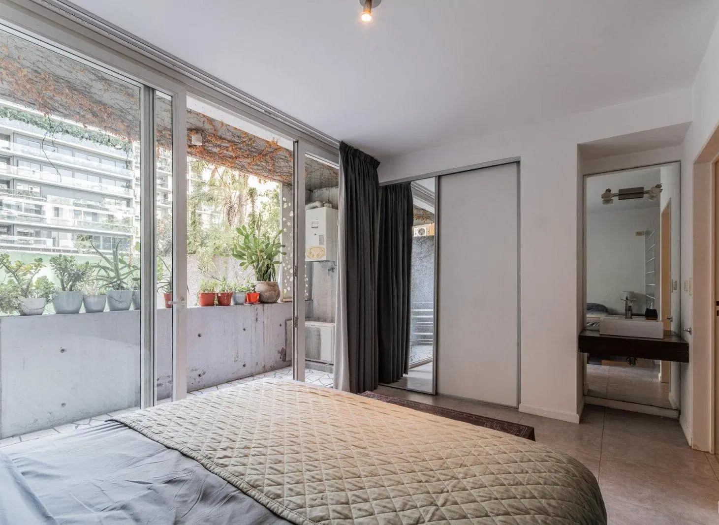 Vta Loft Apto Profesional y Crédito | Ideal Estudio o Inversión | Pileta, parrilla 4