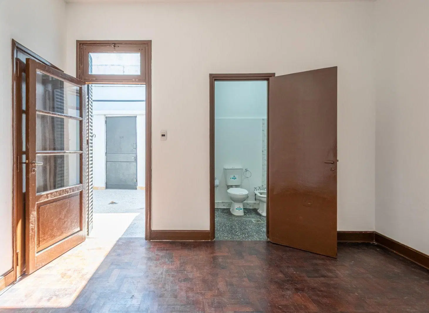 VENTA - PH TIPO CASA - 4 AMBIENTES - REFACCIONADO - PATIO - VILLA LUGANO 8