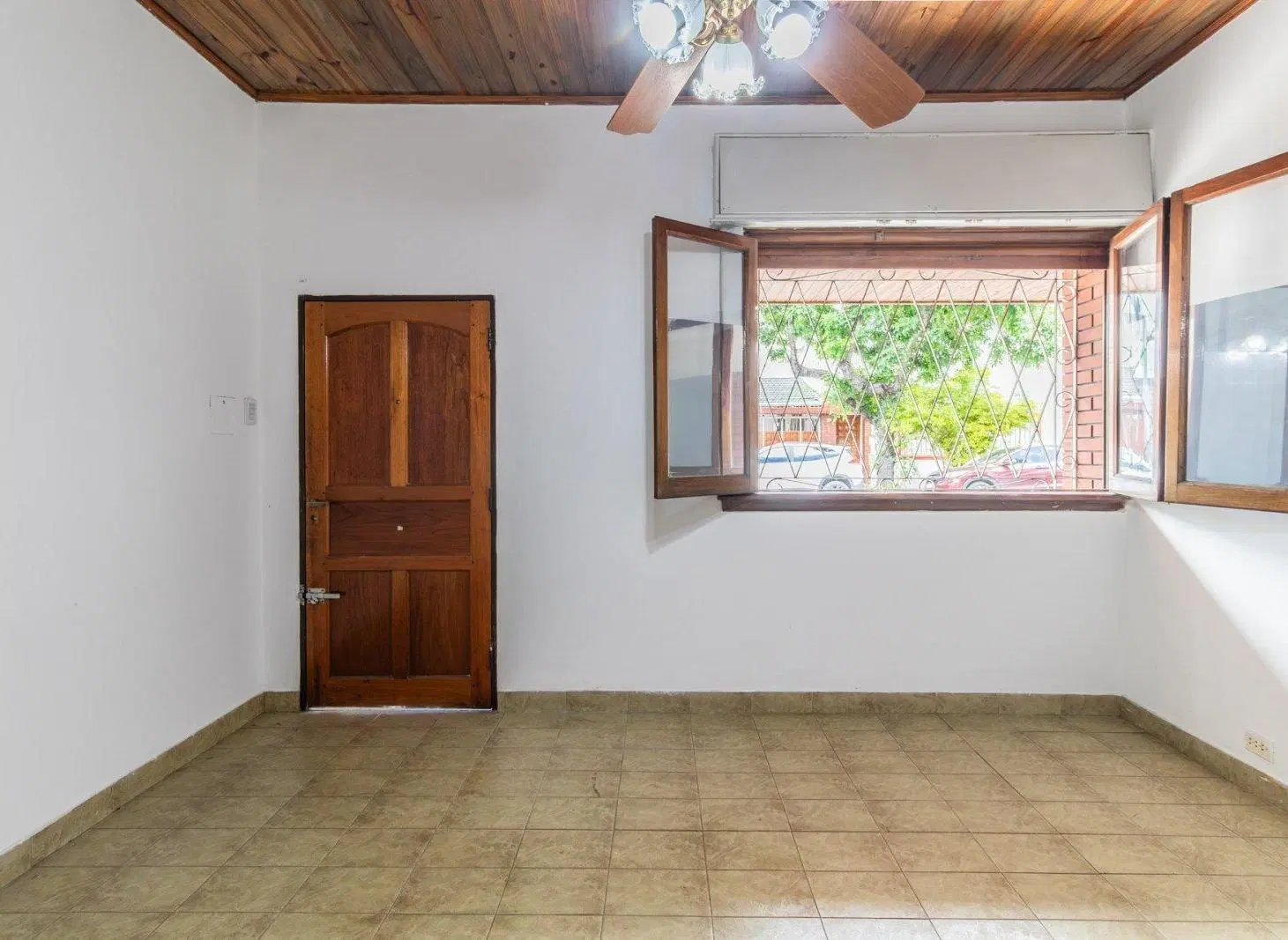 VENTA - PH TIPO CASA - APTO CREDITO - TERRAZA - COCHERA - SUBTE E - FLORES 3